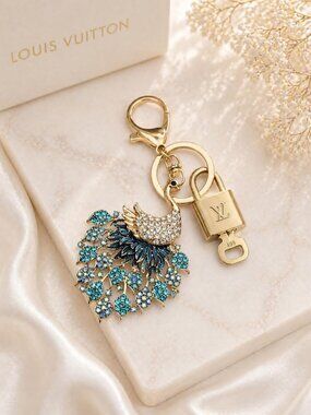 LV Gold Padlock Authentic 🔑 Luxury Bag Charm w/ Unbranded Peacock Keychain